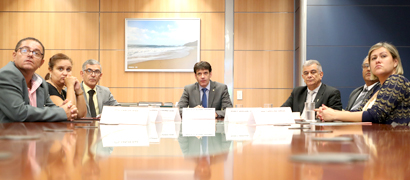 Encontro dos representantes da Unimontes com o ministro Marcelo Álvaro, no Ministério do Turismo (Foto: Divulgação)